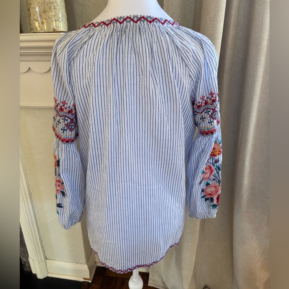 Johnny Was Multicolor Floral Embroidered Top - Picture 5 of 9